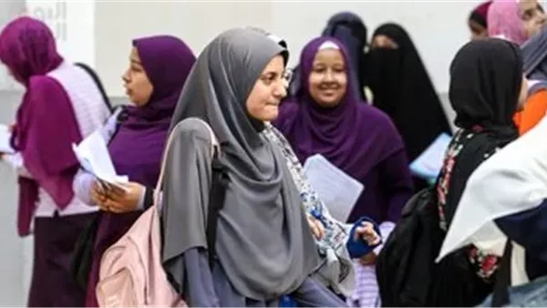اليوم.. طلاب الفرع العلمي يخوضون امتحان الفيزياء للثانوية الأزهرية 2025 اليوم.. طلاب الفرع العلمي يخوضون امتحان الفيزياء للثانوية الأزهرية 2025