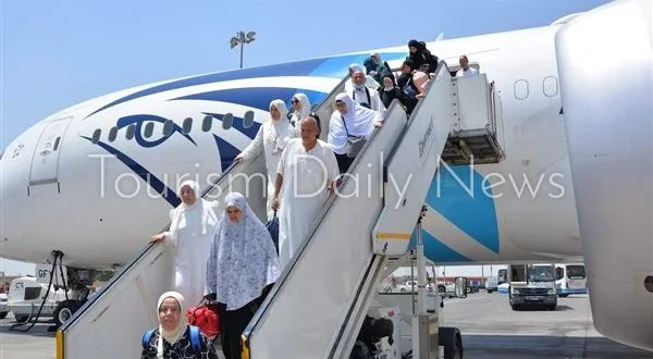 اليوم.. مصر للطيران تنظم 9 رحلات لإعادة حجاج بيت الله الحرام. اليوم.. مصر للطيران تنظم 9 رحلات لإعادة حجاج بيت الله الحرام.