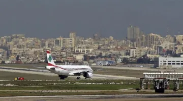 انتظار زيارة باراك والقلق من تأثير التوتر الإقليمي على لبنان وتفعيل لجنة الأزمات في المطار