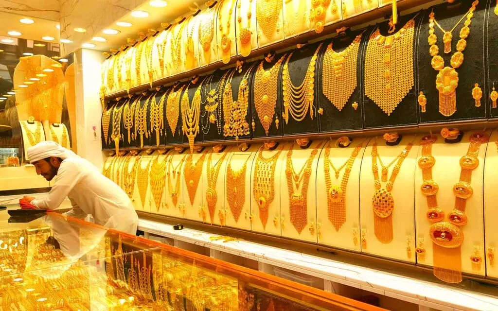 انخفاض أسعار الذهب في المملكة العربية السعودية يوم الأحد 8 يونيو خلال موسم الحج لعام 2025 انخفاض أسعار الذهب في المملكة العربية السعودية يوم الأحد 8 يونيو خلال موسم الحج لعام 2025
