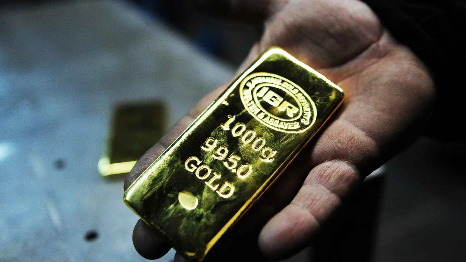 انخفاض أسعار الذهب في تركيا مع تراجع الدولار.. “عيار 24” يصل إلى 4211 ليرة انخفاض أسعار الذهب في تركيا مع تراجع الدولار.. “عيار 24” يصل إلى 4211 ليرة