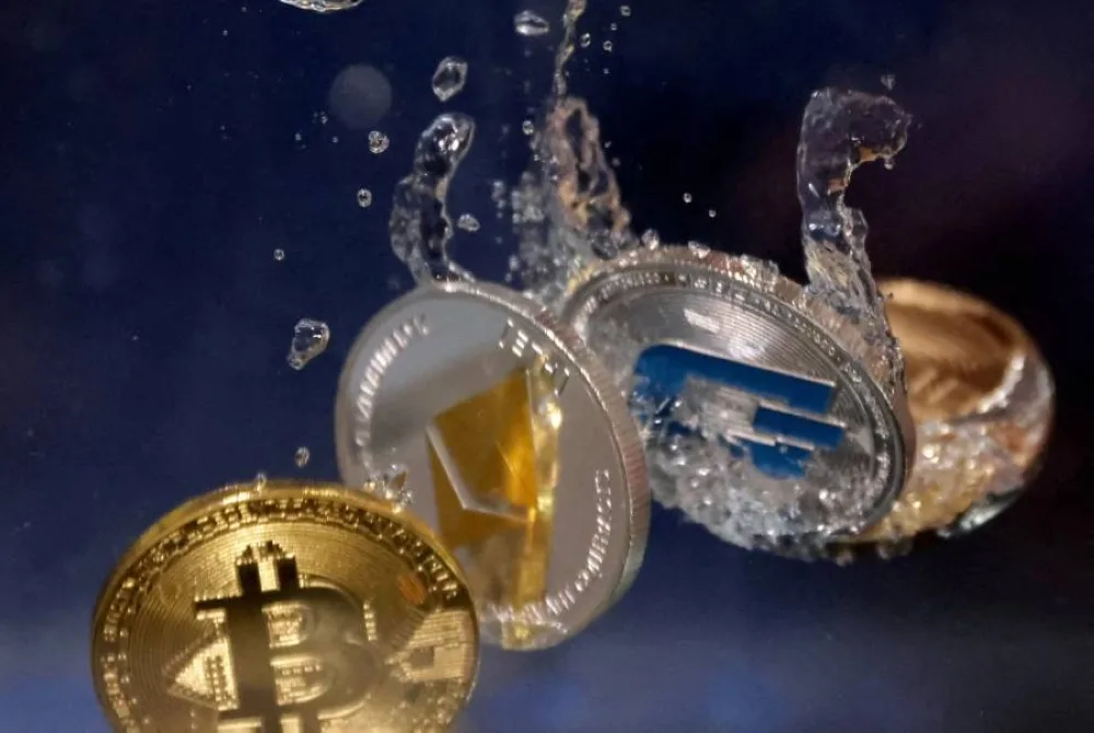 انخفاض كبير في العملات المشفرة.. والبيتكوين تسجل تراجعًا يتجاوز 3% انخفاض كبير في العملات المشفرة.. والبيتكوين تسجل تراجعًا يتجاوز 3%