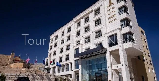 انخفاض معدل إشغالات الفنادق في البترا إلى 10% خلال عيد الأضحى انخفاض معدل إشغالات الفنادق في البترا إلى 10% خلال عيد الأضحى