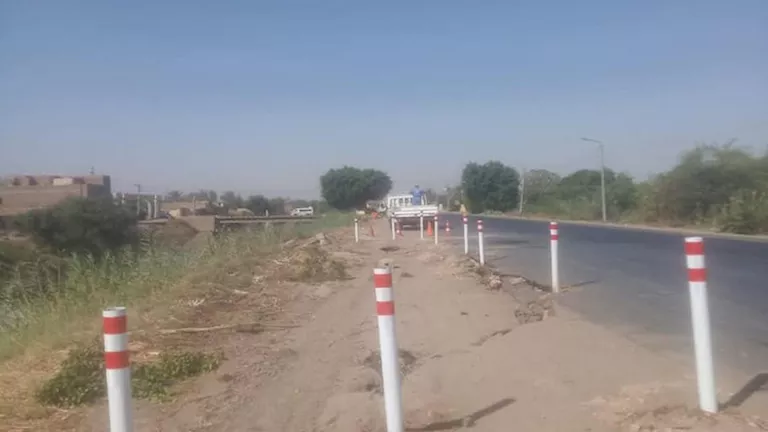 انفصال جزئي على طريق إسنا/الأقصر الزراعي الغربي انفصال جزئي على طريق إسنا/الأقصر الزراعي الغربي