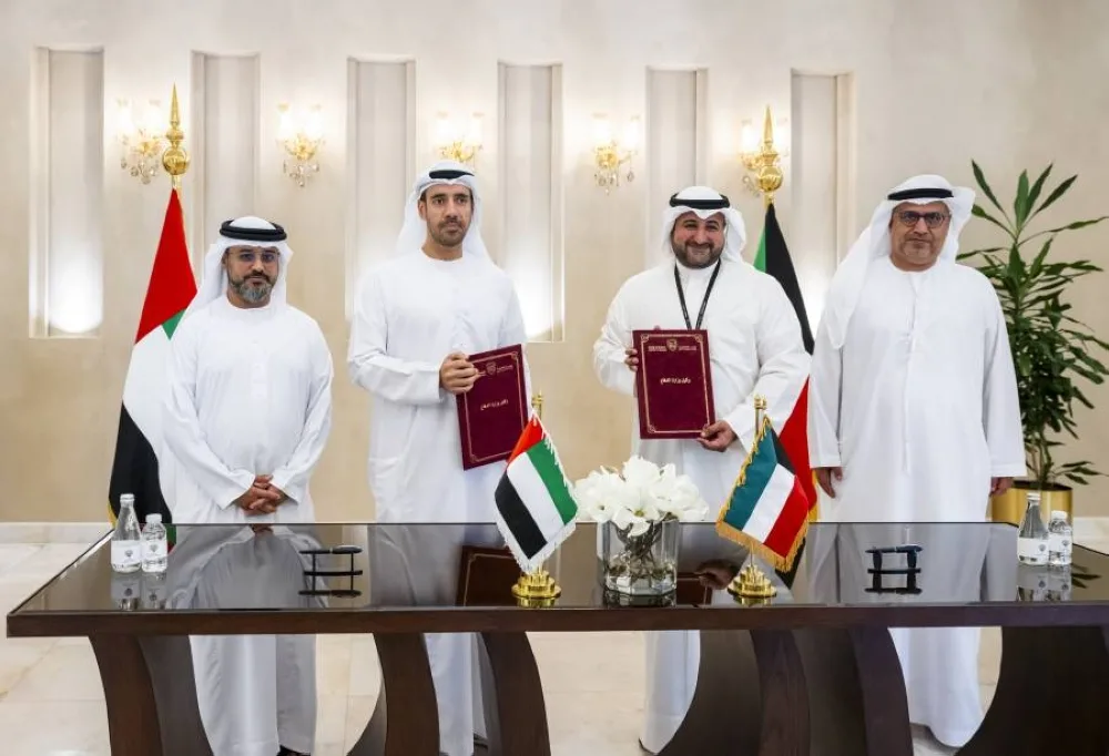 «ايدج» الإماراتية تتفق على أكبر عقد بحري بقيمة 9 مليارات درهم مع الكويت «ايدج» الإماراتية تتفق على أكبر عقد بحري بقيمة 9 مليارات درهم مع الكويت
