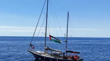 مركز حقوقي: إسرائيل قامت بنقل ناشطين من سفينة مادلين إلى سجنين وعزلتهما.