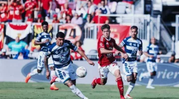 باتشوكا يحقق الفوز على الأهلي بركلات الترجيح في مباراة ودية قبل انطلاق كأس العالم للأندية
