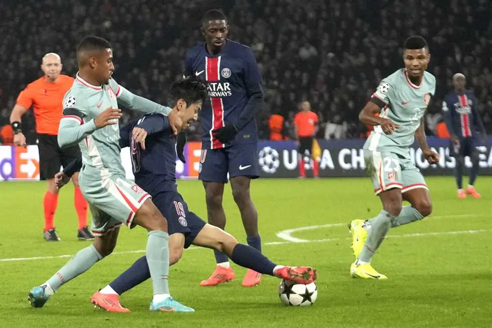 باريس سان جيرمان يحسم اللقاء بفوز كبير على أتلتيكو مدريد برباعية في كأس العالم للأندية 2025 باريس سان جيرمان يحسم اللقاء بفوز كبير على أتلتيكو مدريد برباعية في كأس العالم للأندية 2025