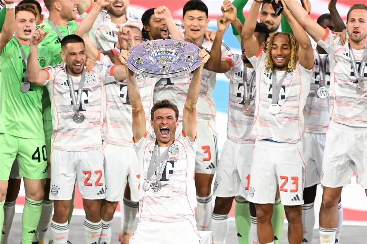 بايرن ميونخ يسعى لضم لاعب بارز قبل برشلونة. بايرن ميونخ يسعى لضم لاعب بارز قبل برشلونة.