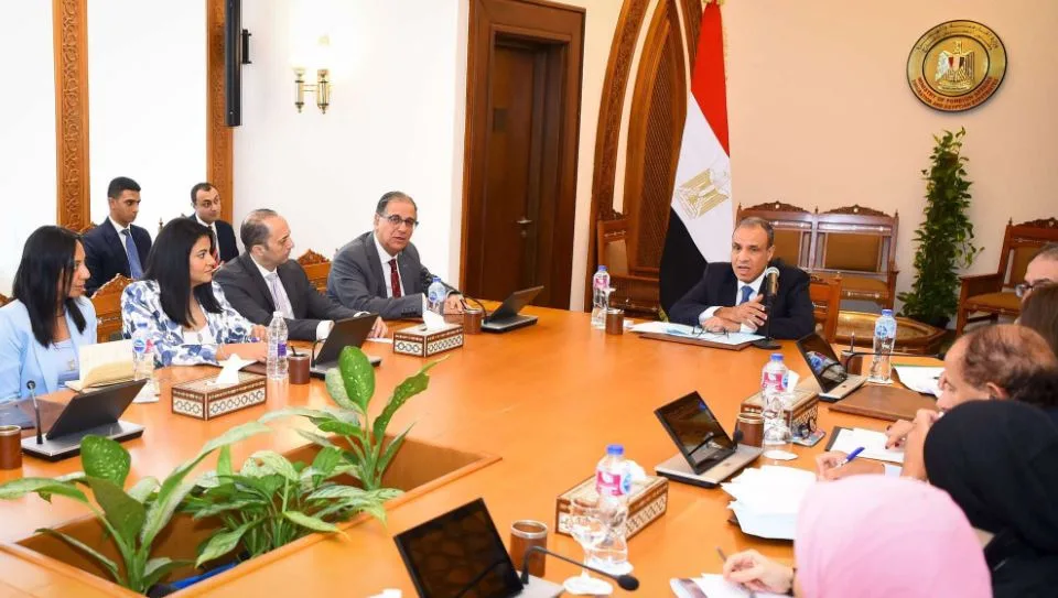 وزير الخارجية يؤكد على أهمية التواصل المستمر مع الجاليات المصرية في الخارج وزير الخارجية يؤكد على أهمية التواصل المستمر مع الجاليات المصرية في الخارج