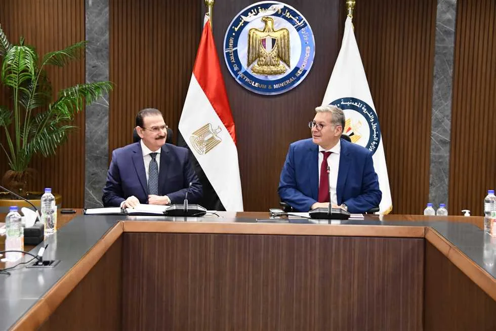 بتكلفة تبلغ 573 مليون دولار.. وزارة البترول تعلن بدء أعمال مشروع «حامض الفوسفوريك» في أبوطرطور عام 2026 بتكلفة تبلغ 573 مليون دولار.. وزارة البترول تعلن بدء أعمال مشروع «حامض الفوسفوريك» في أبوطرطور عام 2026