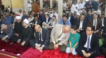 بحضور أبناء الشهداء.. محافظ القليوبية يشارك في صلاة عيد الأضحى بمسجد ناصر في بنها