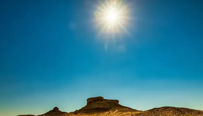بداية موسم الحرارة في الجزيرة العربية مع ارتفاع تدريجي في درجات الحرارة بداية موسم الحرارة في الجزيرة العربية مع ارتفاع تدريجي في درجات الحرارة