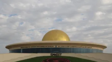برامج تعليمية وتثقيفية في جمعية القباب الفلكية
