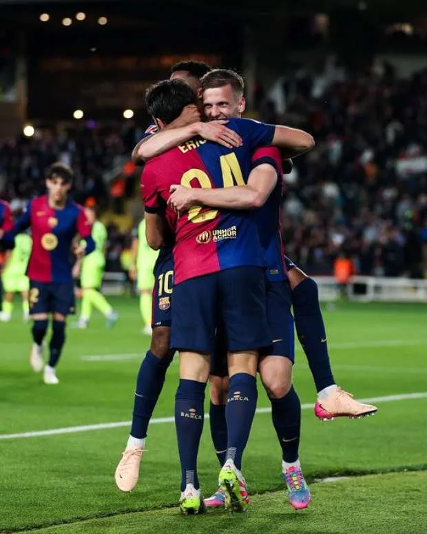 برشلونة يكشف عن استعداداته للموسم الجديد.. معسكر في قارة آسيا برشلونة يكشف عن استعداداته للموسم الجديد.. معسكر في قارة آسيا