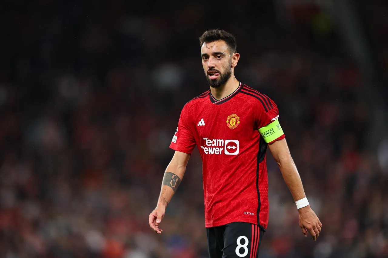 برونو فرنانديز يوضح تفاصيل عرض الهلال: “كان اختيارًا بسيطًا” برونو فرنانديز يوضح تفاصيل عرض الهلال: “كان اختيارًا بسيطًا”