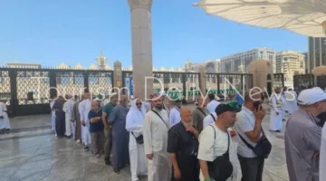 بعثة الحج الخاصة بالجمعيات الأهلية تقوم بتنظيم جولات إلى الروضة الشريفة.
