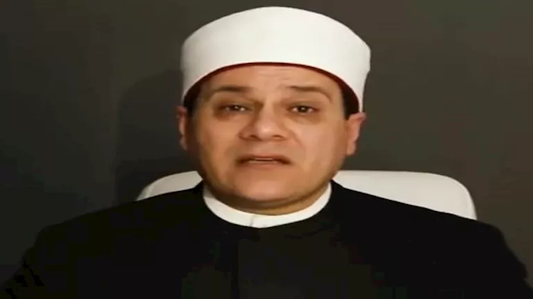 بعد اتصال مؤثر من وفاء عامر، مظهر شاهين يثني على زوجة الرياضي المتوفي. بعد اتصال مؤثر من وفاء عامر، مظهر شاهين يثني على زوجة الرياضي المتوفي.