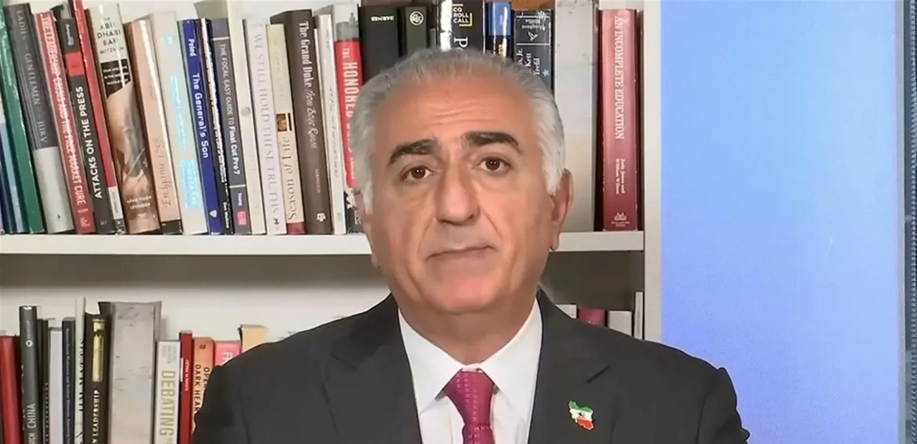 بعد الضغوط العسكرية التي مارستها إسرائيل، دعوة نجل شاه إيران لقوات الأمن للانفصال عن النظام. بعد الضغوط العسكرية التي مارستها إسرائيل، دعوة نجل شاه إيران لقوات الأمن للانفصال عن النظام.