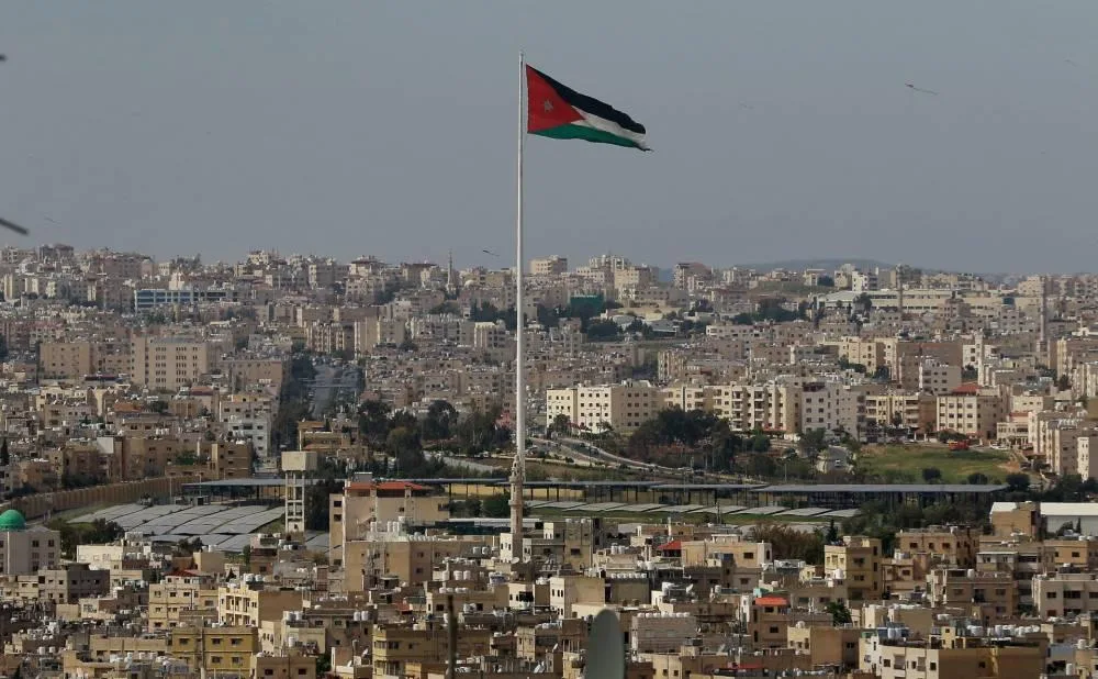 بعد الهجمات الإيرانية على إسرائيل.. الأردن يعلن انتهاء فترات التحذير بعد الهجمات الإيرانية على إسرائيل.. الأردن يعلن انتهاء فترات التحذير