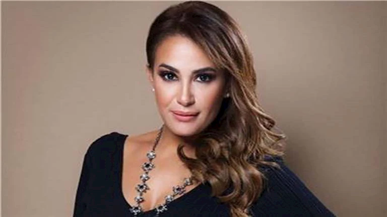 بعد انتشارها في التريند.. فنانون يساندون هند صبري بعد الدعوات لترحيلها