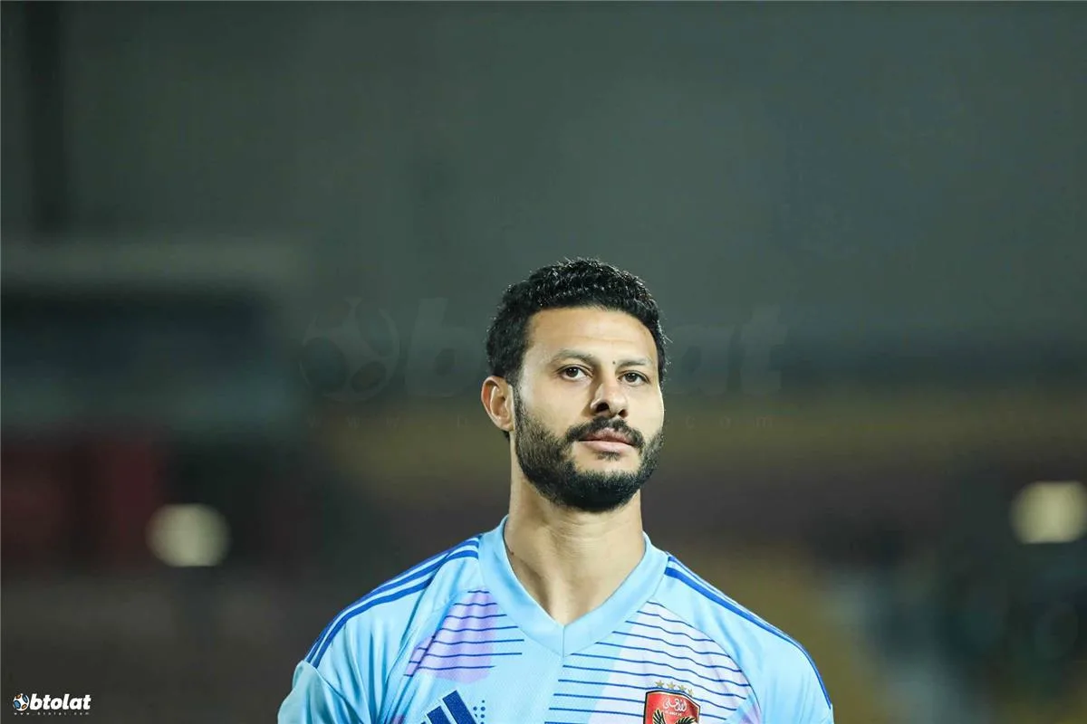 بعد انضمام تريزيجيه.. محمد الشناوي يكشف ترتيب قادة الأهلي بعد انضمام تريزيجيه.. محمد الشناوي يكشف ترتيب قادة الأهلي