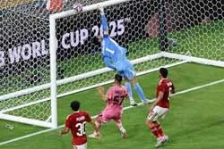 بعد تصديه لمهارات ميسي.. الشناوي يتصدر قائمة تاريخية في كأس العالم للأندية بعد تصديه لمهارات ميسي.. الشناوي يتصدر قائمة تاريخية في كأس العالم للأندية