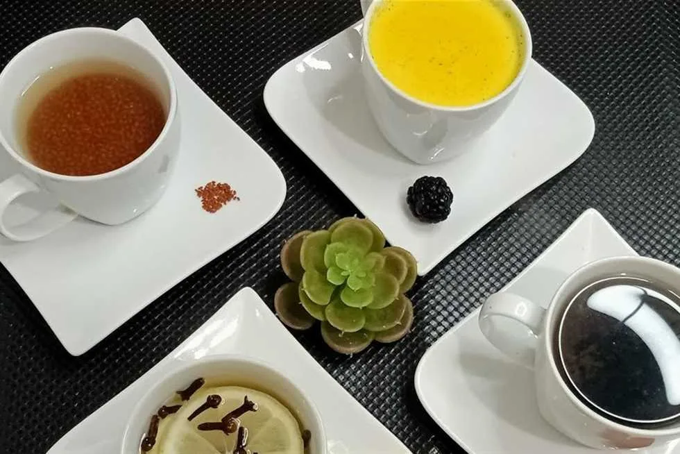 بعد تناول وجبات عيد الأضحى الثقيلة: 6 مشروبات طبيعية لتعزيز الهضم وتفادي الانتفاخ بعد تناول وجبات عيد الأضحى الثقيلة: 6 مشروبات طبيعية لتعزيز الهضم وتفادي الانتفاخ