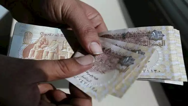 بعد خسارته 100 قرش.. الجنيه يستعيد عافيته ويشهد ارتفاعًا في بنكي الأهلي ومصر