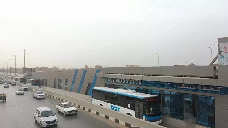 بعد فيديو أثار الجدل… هل ستعاقب إدارة المرور المخالفين لمسار الأتوبيس الترددي؟ بعد فيديو أثار الجدل… هل ستعاقب إدارة المرور المخالفين لمسار الأتوبيس الترددي؟