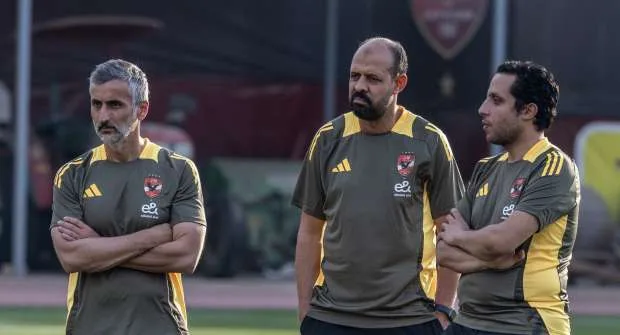 بعد مغادرة معلول.. ما هي تشكيلة اللاعبين الأجانب في الأهلي لمنافسات كأس العالم للأندية؟ بعد مغادرة معلول.. ما هي تشكيلة اللاعبين الأجانب في الأهلي لمنافسات كأس العالم للأندية؟