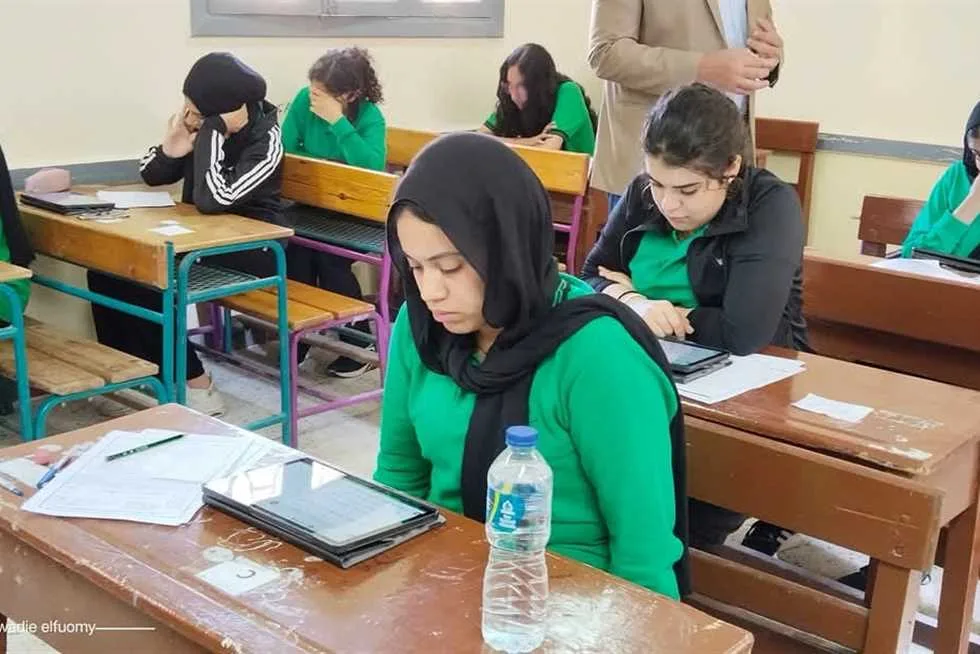بعد مناقشة الأسئلة.. «تعليم دمياط» تعلن عن إعادة توزيع الدرجات لمادة الهندسة في الشهادة الإعدادية. بعد مناقشة الأسئلة.. «تعليم دمياط» تعلن عن إعادة توزيع الدرجات لمادة الهندسة في الشهادة الإعدادية.