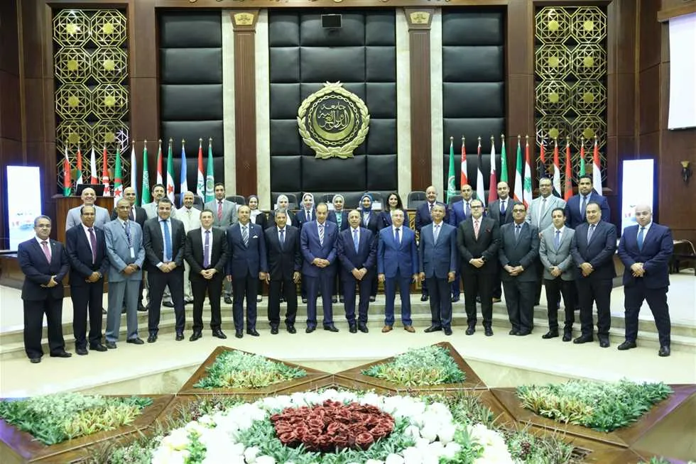 “بلبع”: العالم يشهد تغييرات جذرية في قطاع التجارة والنقل البحري (صور) “بلبع”: العالم يشهد تغييرات جذرية في قطاع التجارة والنقل البحري (صور)