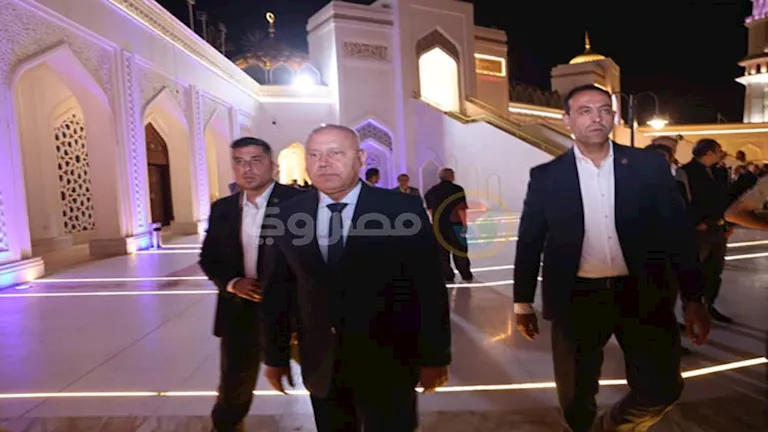 بمشاركة كامل الوزير.. مسؤولون وشخصيات بارزة يحضرون عزاء والدة عمرو الجناي بمشاركة كامل الوزير.. مسؤولون وشخصيات بارزة يحضرون عزاء والدة عمرو الجناي