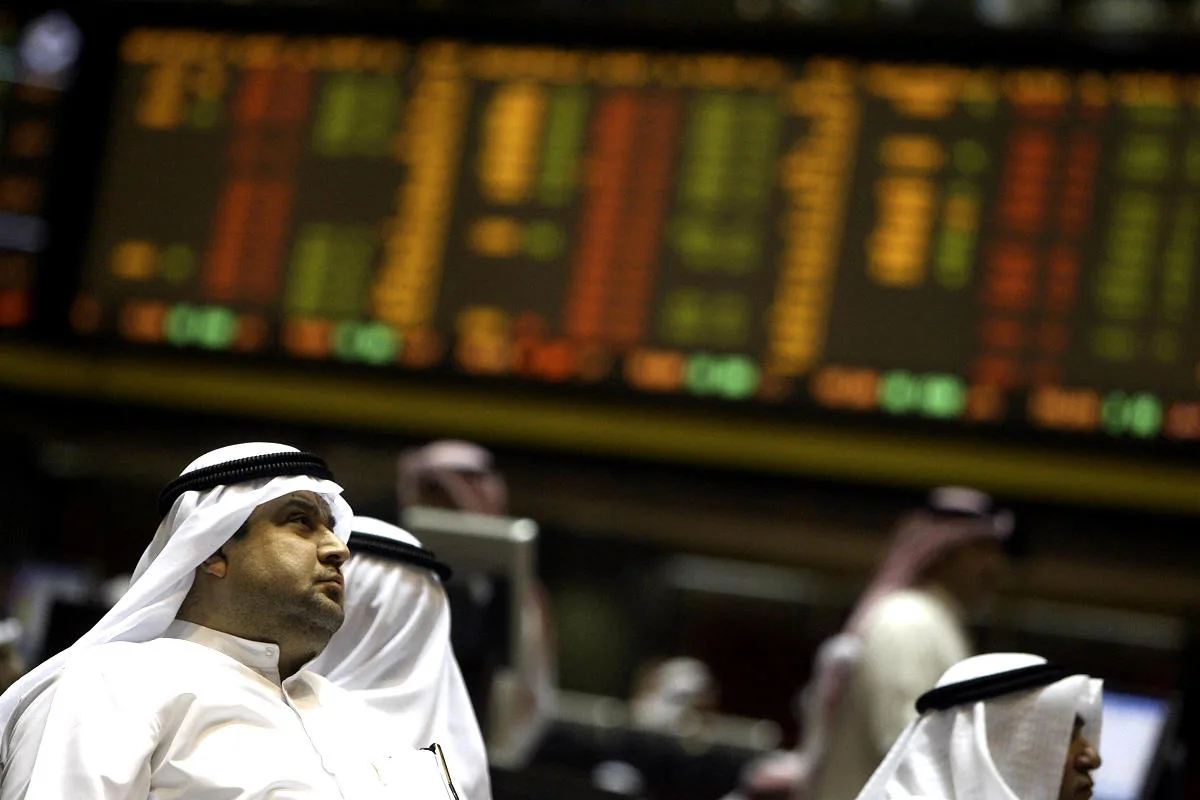 بورصة السعودية تستمر في الانخفاض قبل عطلة مطولة وسط قلّة إقبال المستثمرين بورصة السعودية تستمر في الانخفاض قبل عطلة مطولة وسط قلّة إقبال المستثمرين