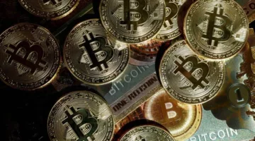 بيتكوين تتجاوز 105787 دولارًا | صحيفة الخليج