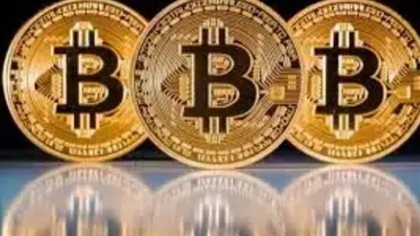 «بيتكوين» تتخطى 105 آلاف دولار بين انتظار قرار بشأن الفائدة في الولايات المتحدة