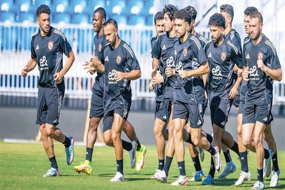 «بيراميدز ترغب في ضمه والزمالك يتمنى ذلك».. المنيسي يكشف تفاصيل مفاجئة حول مستقبل نجم الأهلي. «بيراميدز ترغب في ضمه والزمالك يتمنى ذلك».. المنيسي يكشف تفاصيل مفاجئة حول مستقبل نجم الأهلي.
