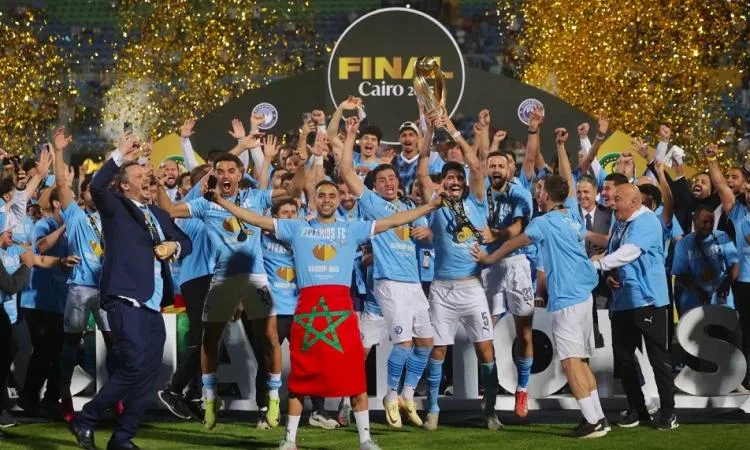 بيراميدز سيحقق 4 ملايين دولار بعد الفوز بلقب دوري أبطال إفريقيا. بيراميدز سيحقق 4 ملايين دولار بعد الفوز بلقب دوري أبطال إفريقيا.