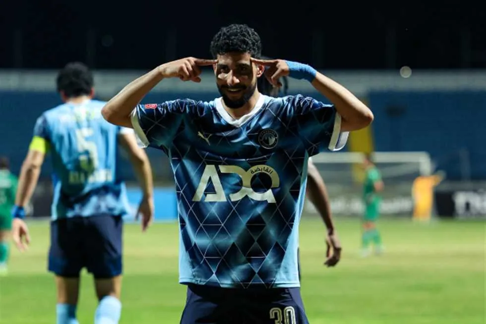 بيراميدز يعلن وصول عرض فرنسي لإبراهيم عادل بيراميدز يعلن وصول عرض فرنسي لإبراهيم عادل