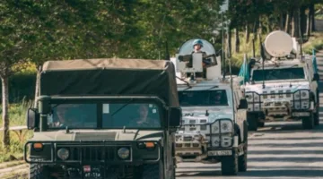 بيروت في انتظار باراك وقوات اليونيفيل، متمسكة بوجودها في الجنوب وبأداء مهامها.