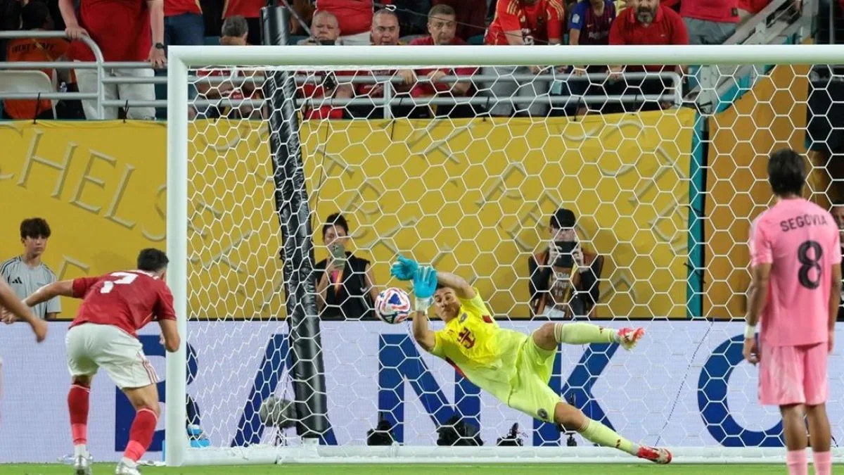 تأمل في الاعتزال وبطل أولمبي: من هو حارس إنتر ميامي نجم مباراة الأهلي في افتتاح كأس العالم للأندية؟ تأمل في الاعتزال وبطل أولمبي: من هو حارس إنتر ميامي نجم مباراة الأهلي في افتتاح كأس العالم للأندية؟