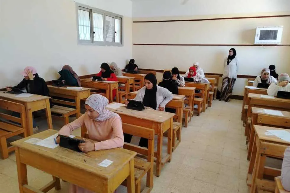تاريخ إعلان نتائج الصف الأول الثانوي للفصل الدراسي الثاني 2025 في القاهرة من خلال بوابة التعليم الأساسي تاريخ إعلان نتائج الصف الأول الثانوي للفصل الدراسي الثاني 2025 في القاهرة من خلال بوابة التعليم الأساسي