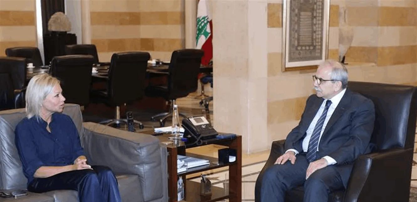 تحية: مناقشة مع بلاسخارت حول التطورات السياسية والاعتداءات الإسرائيلية تحية: مناقشة مع بلاسخارت حول التطورات السياسية والاعتداءات الإسرائيلية