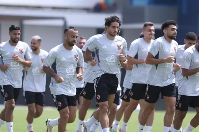 تدريبات الأهلي: محاضرة لريبييرو وجلسات فنية وبدنية للاعبين