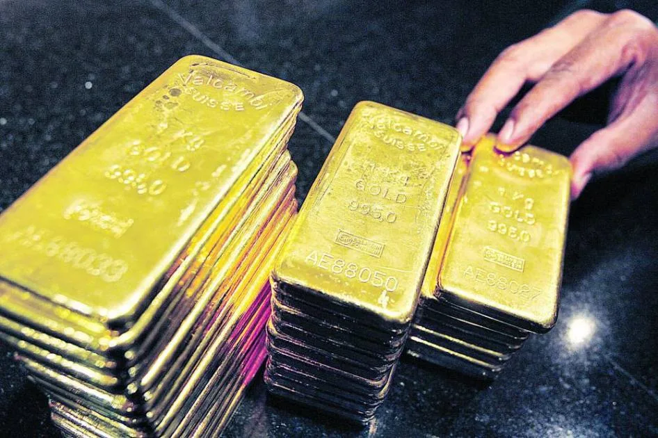 تراجع أسعار الذهب في ظل انتظار المفاوضات التجارية بين الولايات المتحدة والصين تراجع أسعار الذهب في ظل انتظار المفاوضات التجارية بين الولايات المتحدة والصين