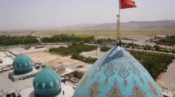 ترتفع حتى الانتقام: إعلان الحرب وحكاية الراية الحمراء في إيران