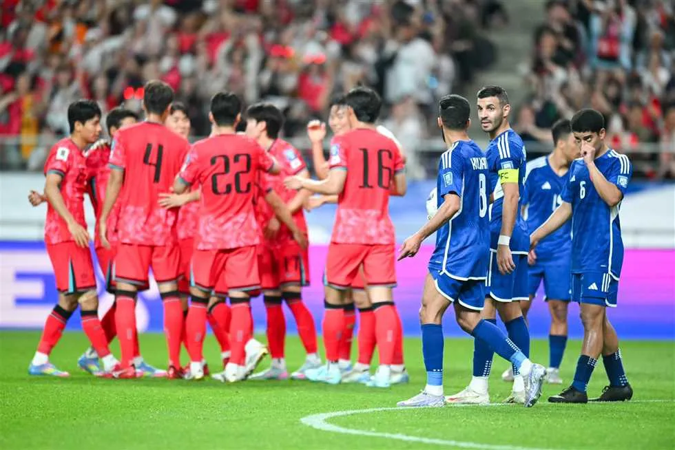 ترتيب منتخب الكويت بعد الهزيمة أمام كوريا الجنوبية.. ومستجدات موقف العراق والأردن ترتيب منتخب الكويت بعد الهزيمة أمام كوريا الجنوبية.. ومستجدات موقف العراق والأردن