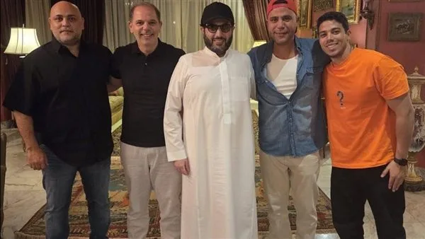 تركي آل الشيخ يُقابل الفنان عادل إمام: “أسأل الله أن يسعدك يا مصر” وجلسة مليئة بالضحكات والشاي والذكريات. تركي آل الشيخ يُقابل الفنان عادل إمام: “أسأل الله أن يسعدك يا مصر” وجلسة مليئة بالضحكات والشاي والذكريات.