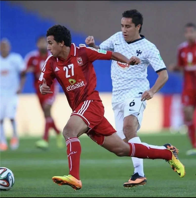 تريزيجيه يقدم رسالة وتعهد لجماهير الأهلي بعد انضمامه الرسمي تريزيجيه يقدم رسالة وتعهد لجماهير الأهلي بعد انضمامه الرسمي